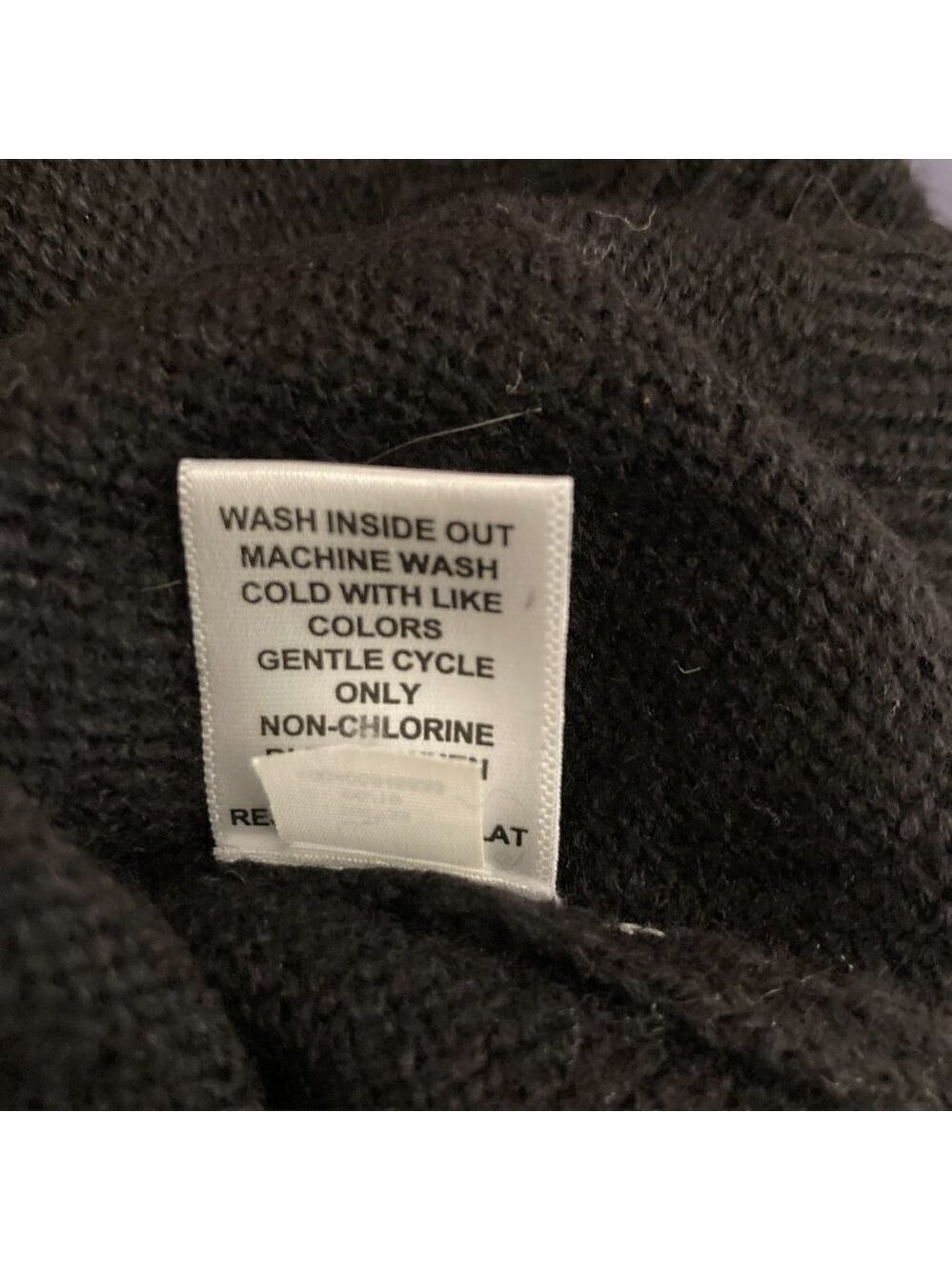 Elle Sweater, NWT, Size S - Picture 11 of 12